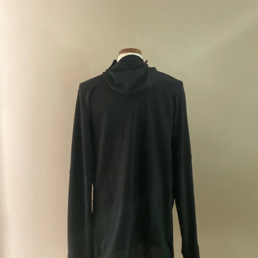 Patagonia Black R1 Pullover Hoody - Picture 3 of 4